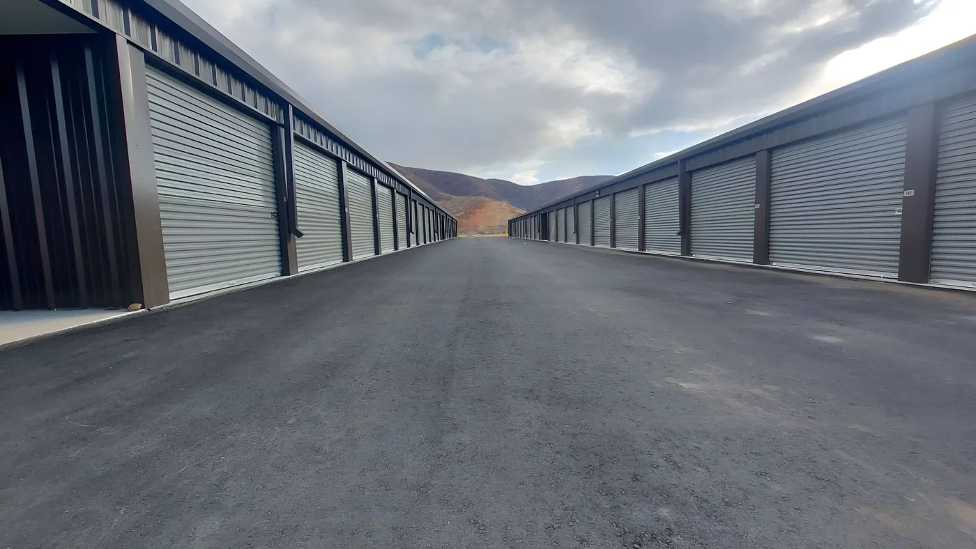 Charleston storage building alley
